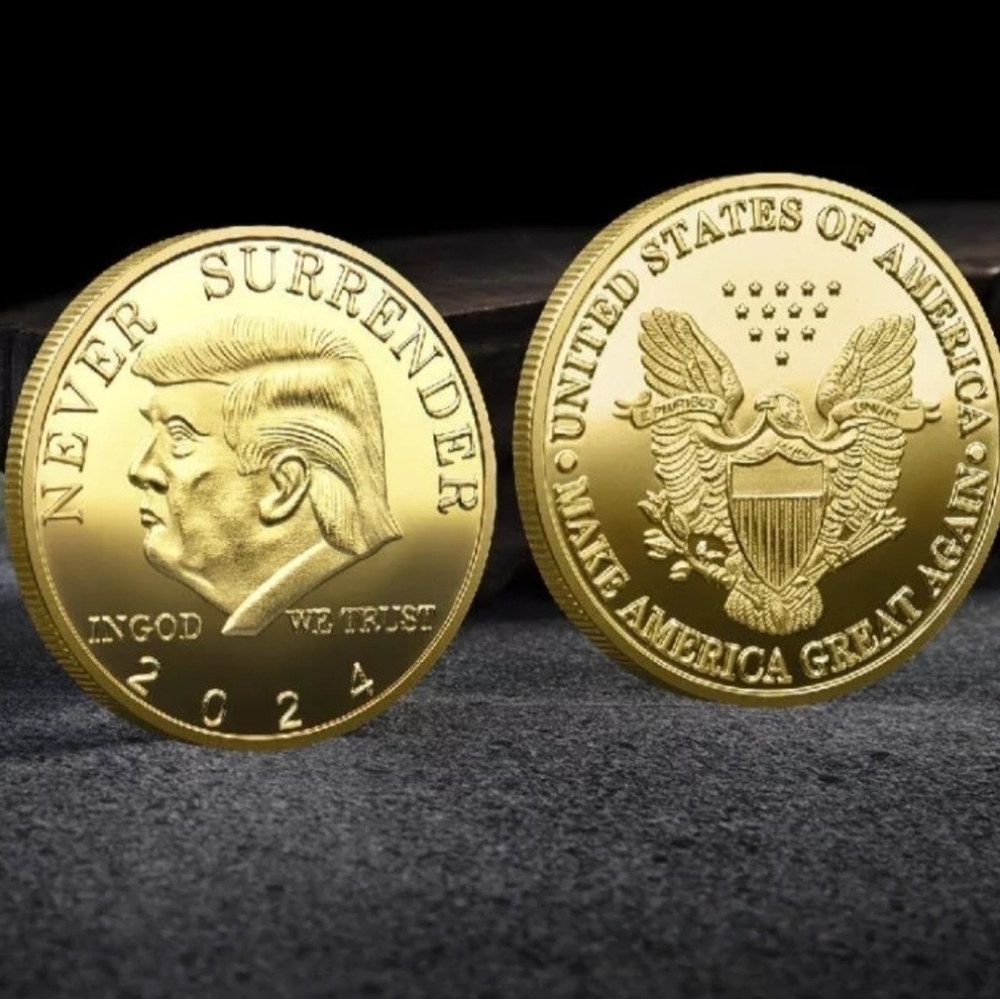 NEW Coin Never Surrender Trump coin collector Politics